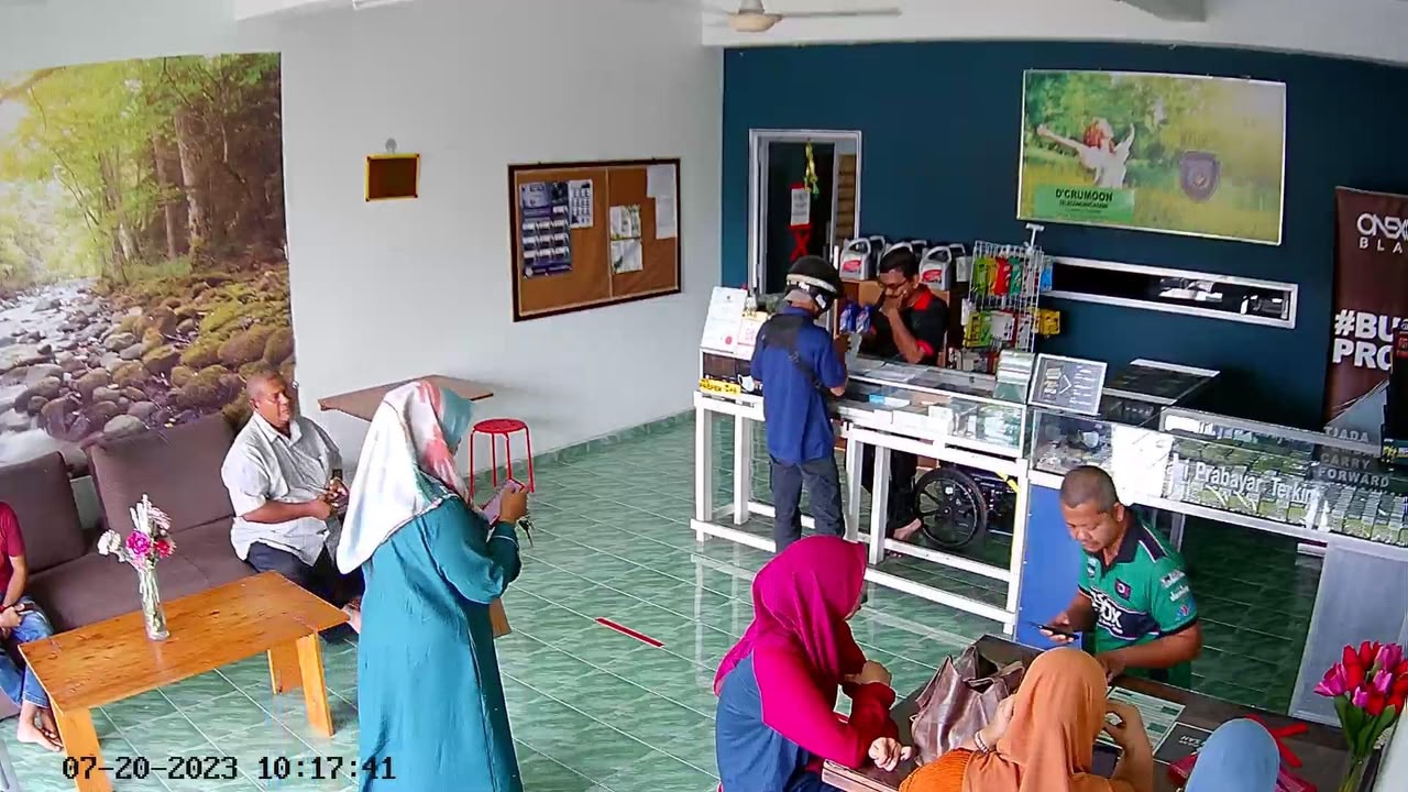 Ruang pelanggan D'CRUMOON Telecommunications